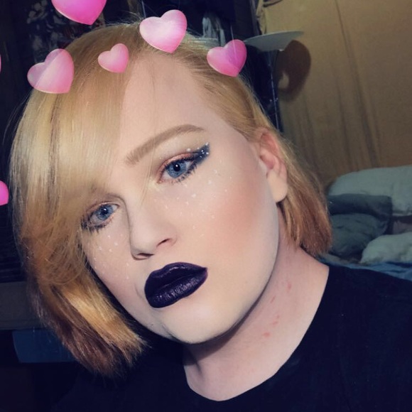 Meet your Posher, Mickiel - Picture 1 of 1